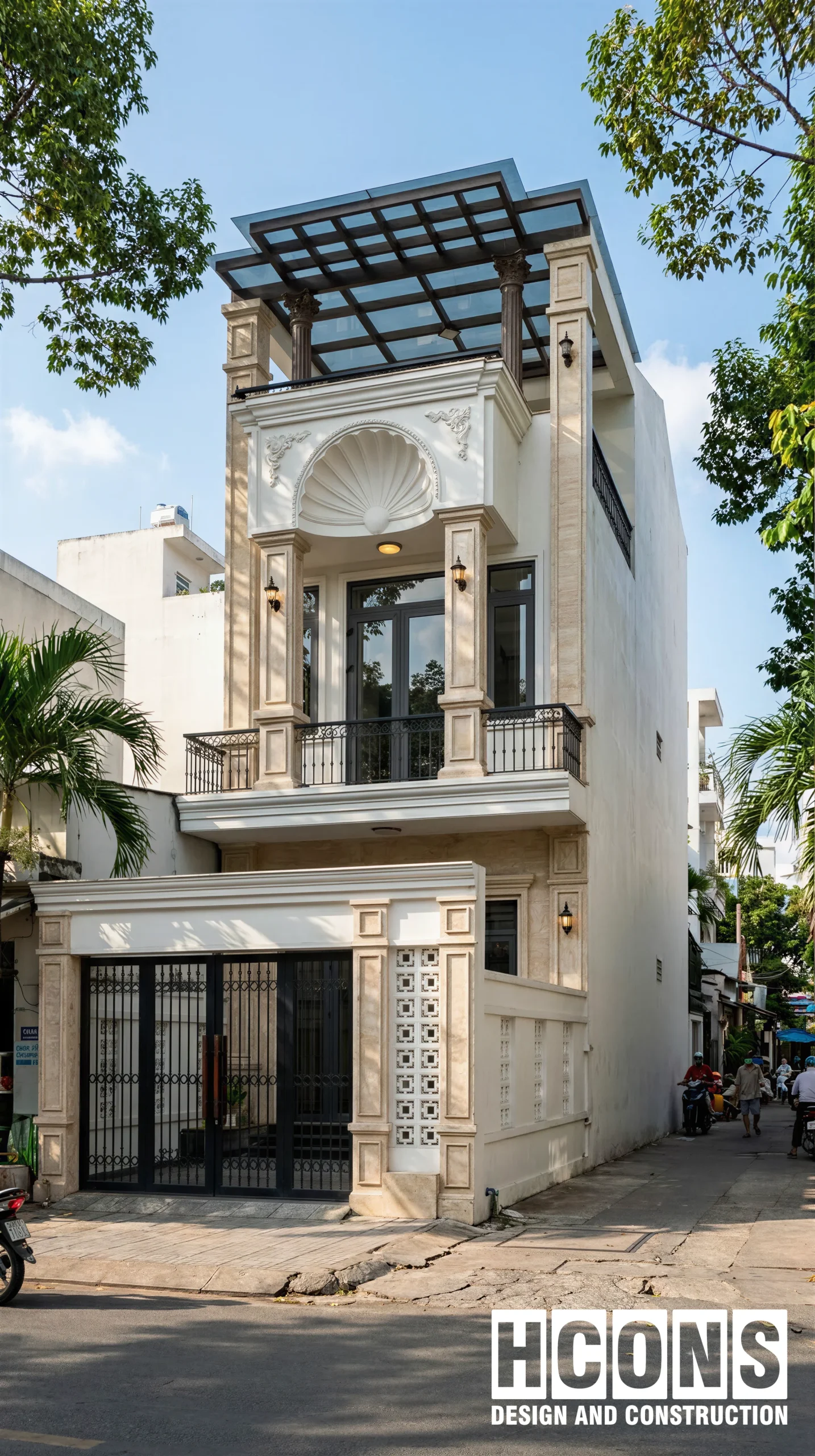Mẫu Nhà Phố Tân Cổ Điển 3 Tầng Tinh Tế Tại Huế